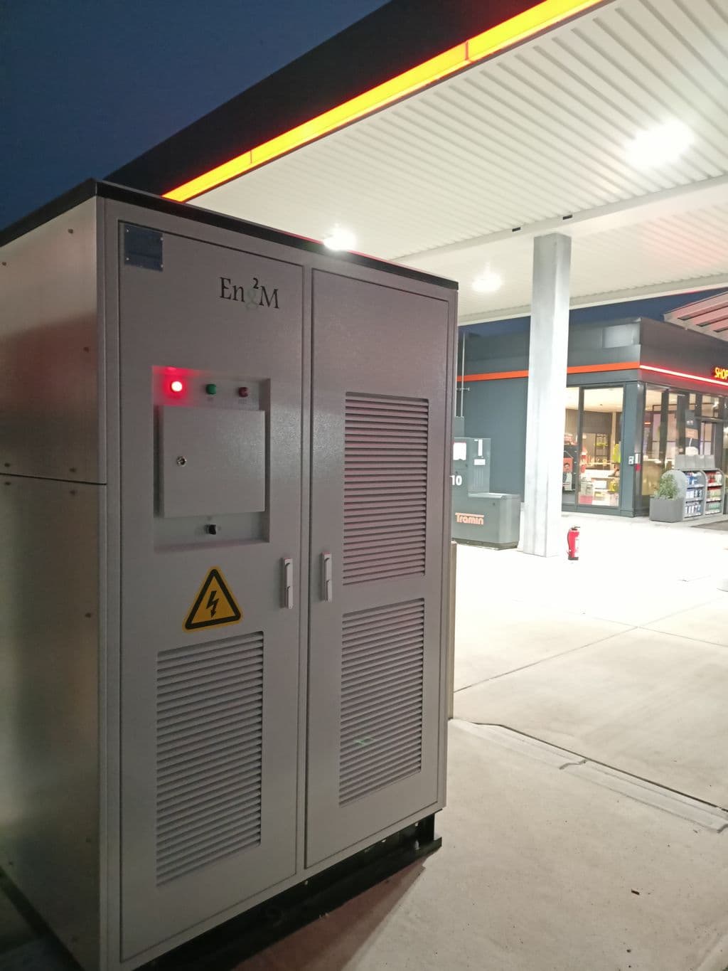 Eng2Move 1st Project - BESS Providing Grid Boosting for EV Charger - Image 2